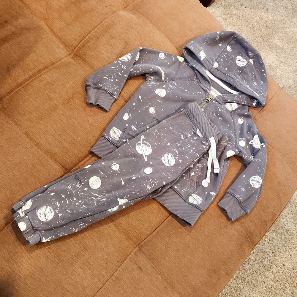 Carter's Grey and White Space Sweatsuit 3T